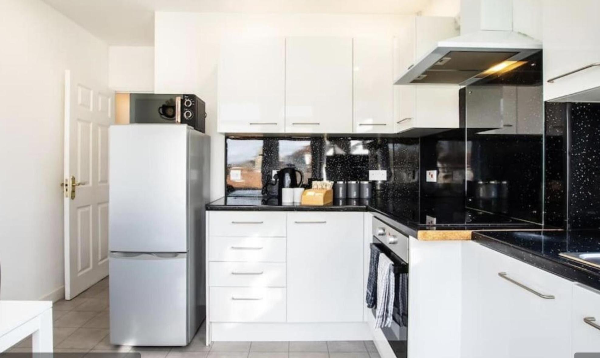 A Cosy 2 Bed Flat In Appartamento