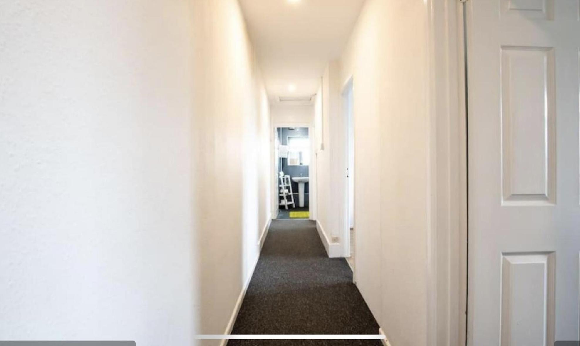 A Cosy 2 Bed Flat In Swindon